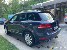 Photo 3 - Volkswagen Touareg 2011
