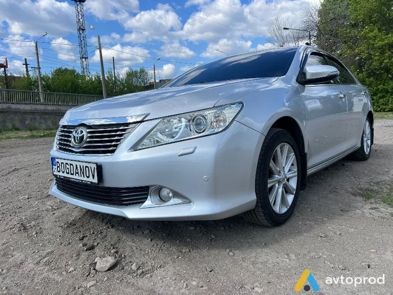 Фото 1 - Toyota Camry 2012