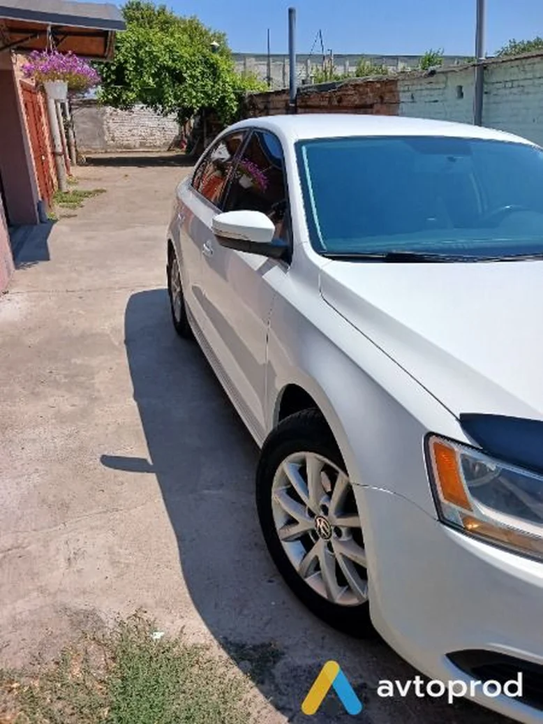 Фото 3 - Volkswagen Jetta 2014