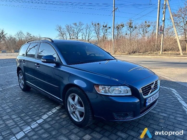 Фото 1 - Volvo V50 2009