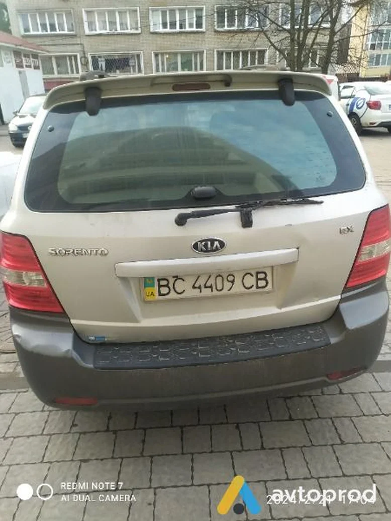 Фото 1 - Kia Sorento 2007