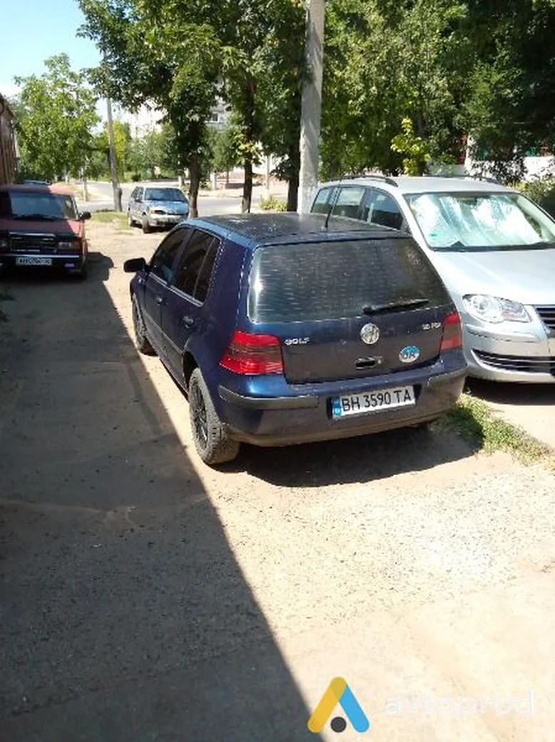 Фото 3 - Volkswagen Golf 2002