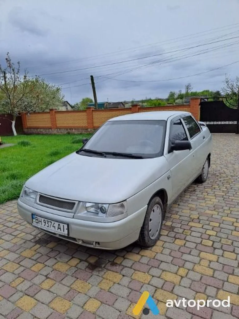 Фото 1 - VAZ 2110 2005