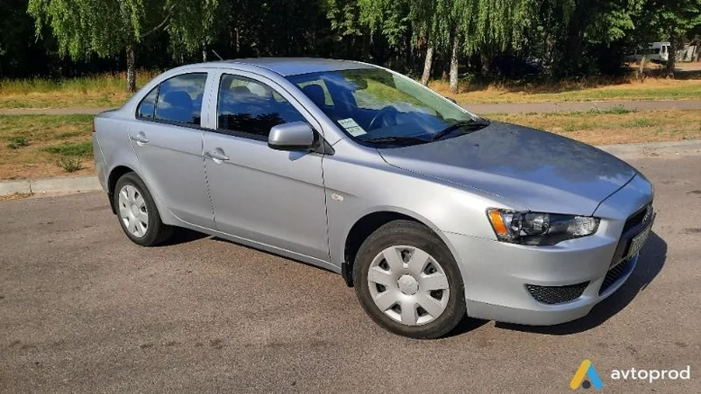 Фото 2 - Mitsubishi Lancer 2011