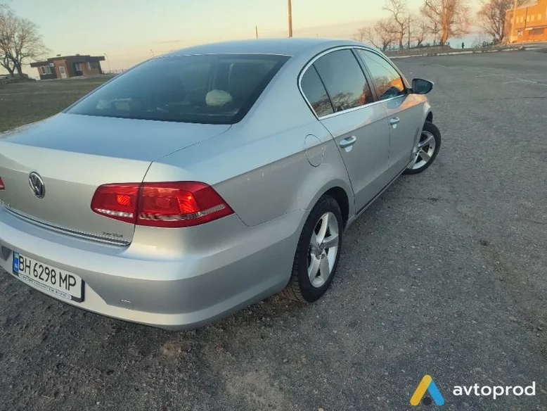 Фото 4 - Volkswagen Passat 2013