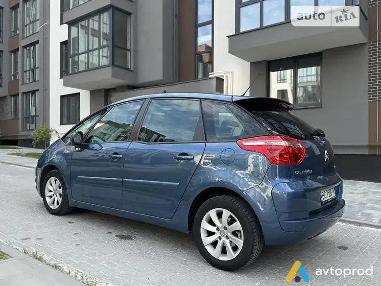 Фото 4 - Citroen C4 2010