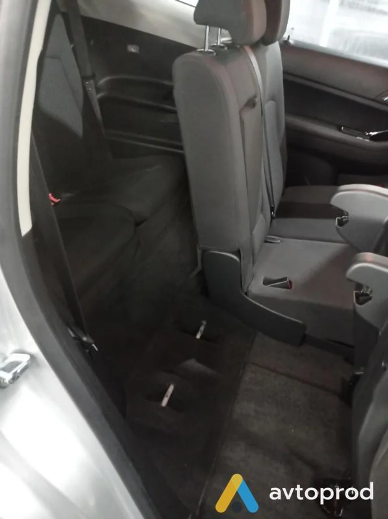 Photo 4 - Chevrolet Orlando 2011