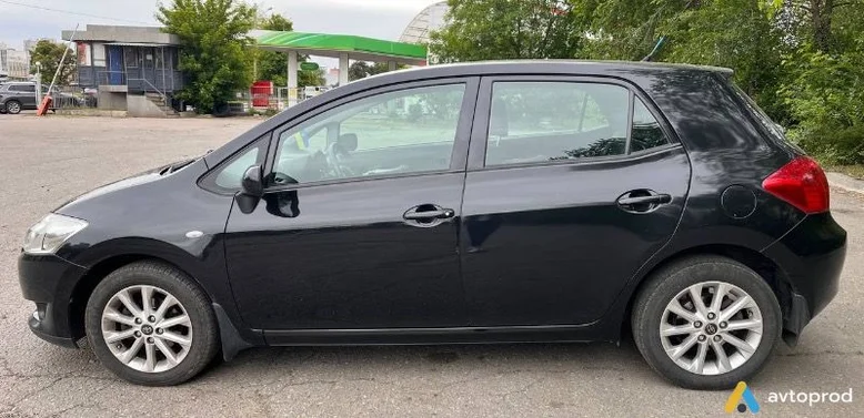 Фото 3 - Toyota Auris 2008
