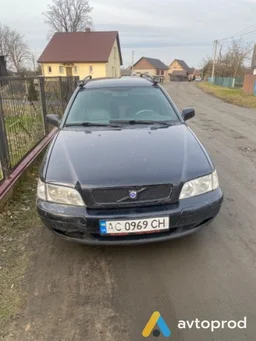 Photo 2 - Volvo V40 2002