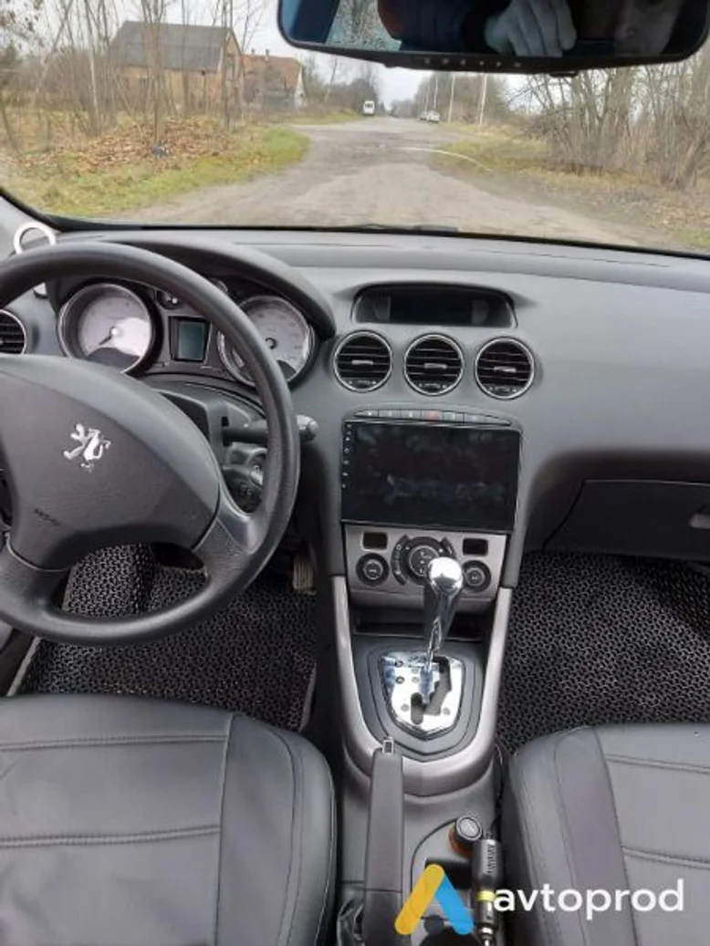 Фото 4 - Peugeot 308 2008