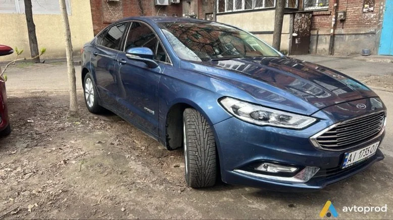 Фото 1 - Ford Fusion 2018