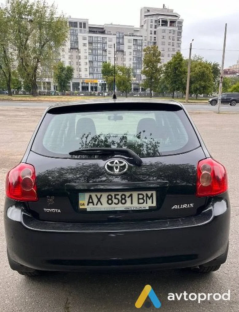 Фото 2 - Toyota Auris 2008