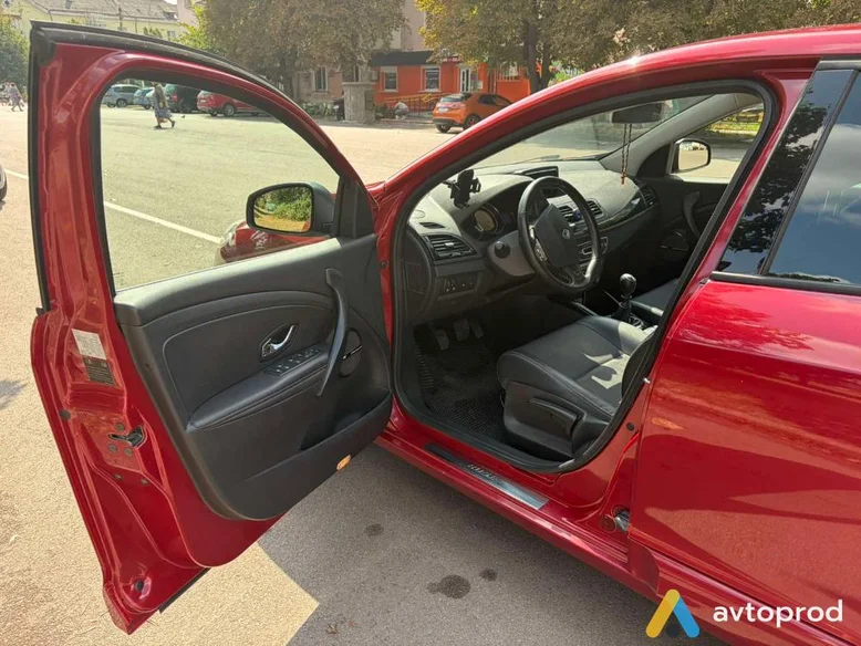 Фото 2 - Renault Megane 2013