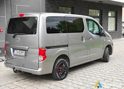 Photo 2 - Nissan NV200 2012