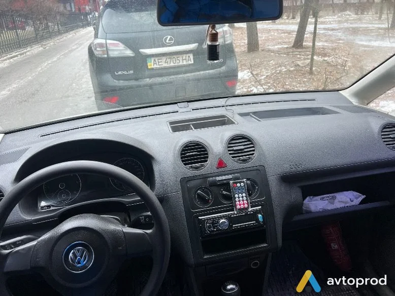 Фото 1 - Volkswagen Caddy 2011