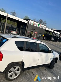 Photo 3 - Jeep Compass 2012