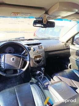 Фото 3 - SsangYong Rexton 2011