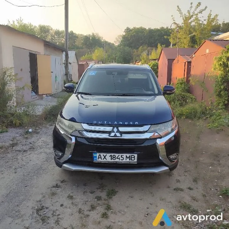 Фото 1 - Mitsubishi Outlander 2017