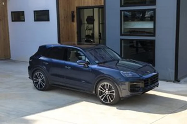 Porsche Cayenne GTS 2025