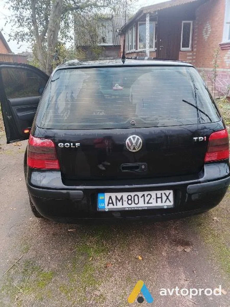 Фото 2 - Volkswagen Golf 2000