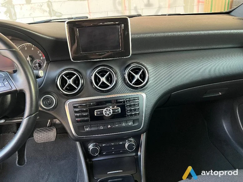Photo 3 - Mercedes-Benz A-class 2012