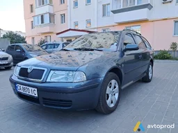 Photo 3 - Skoda Octavia 2010