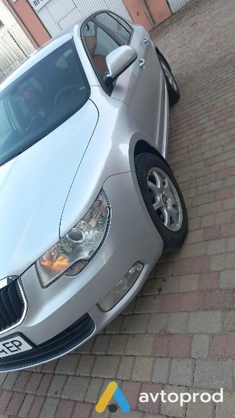 Фото 4 - Skoda Superb 2011
