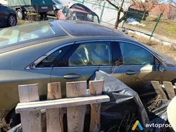 Photo 3 - Lincoln MKZ 2013