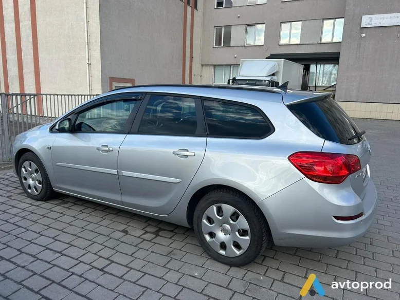 Photo 3 - Opel Astra 2011
