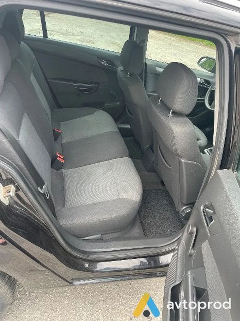 Фото 4 - Opel Astra 2006