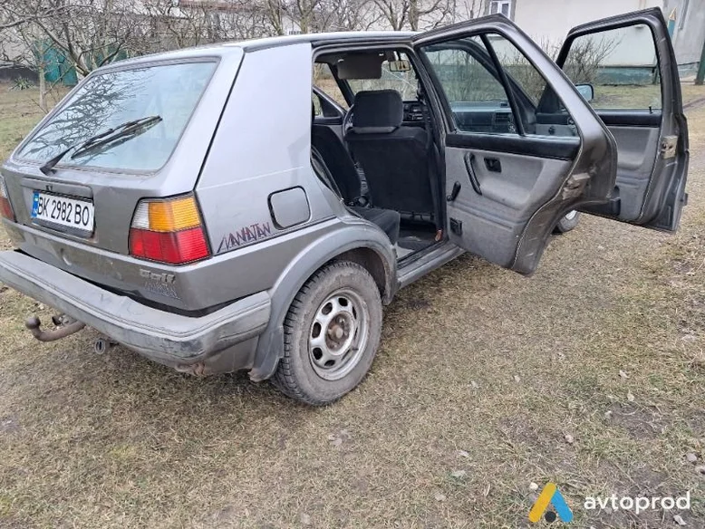 Фото 3 - Volkswagen Golf 1989