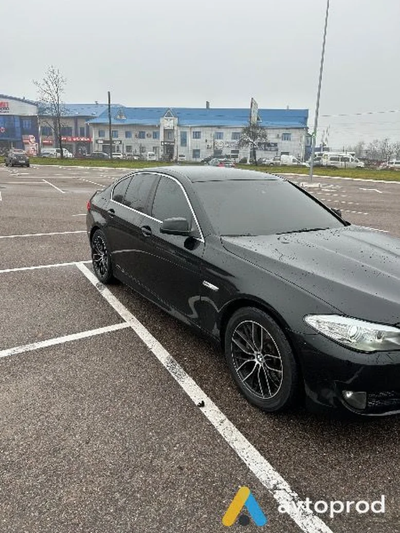 Фото 2 - BMW 5er 2011