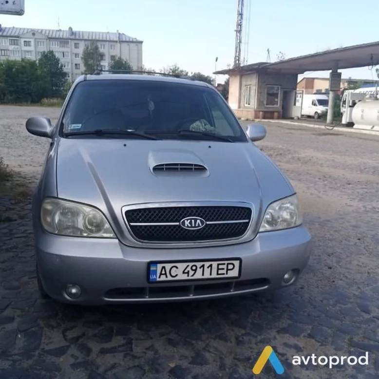 Фото 2 - Kia Carnival 2004