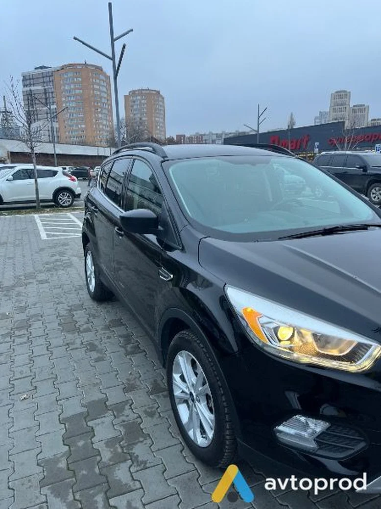 Фото 4 - Ford Escape 2018