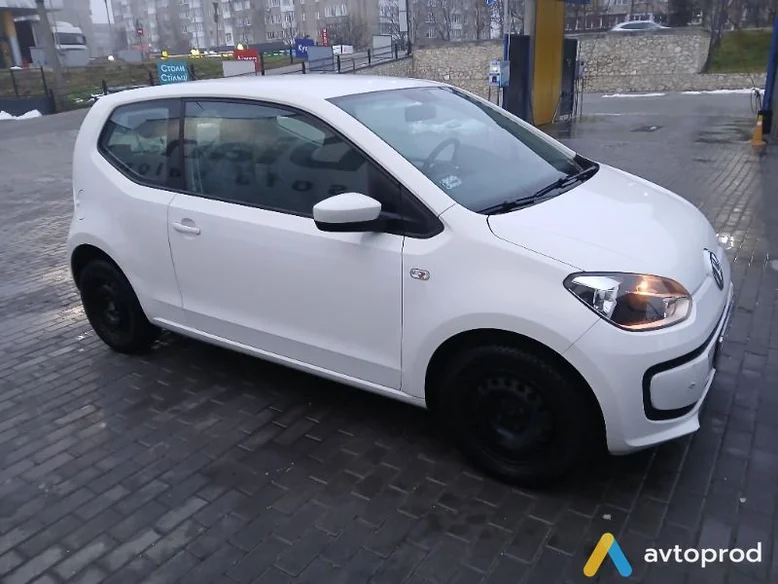 Фото 2 - Volkswagen Up! 2015