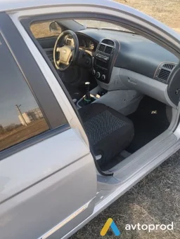 Photo 4 - Kia Cerato 2007