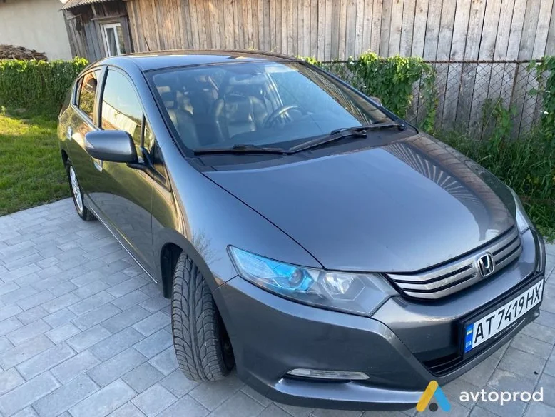 Фото 4 - Honda Insight 2010