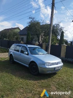 Фото 3 - Volkswagen Golf 2004