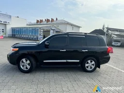 Photo 4 - Toyota Land Cruiser 2015