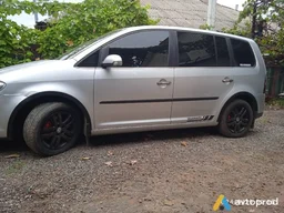 Фото 2 - Volkswagen Touran 2007