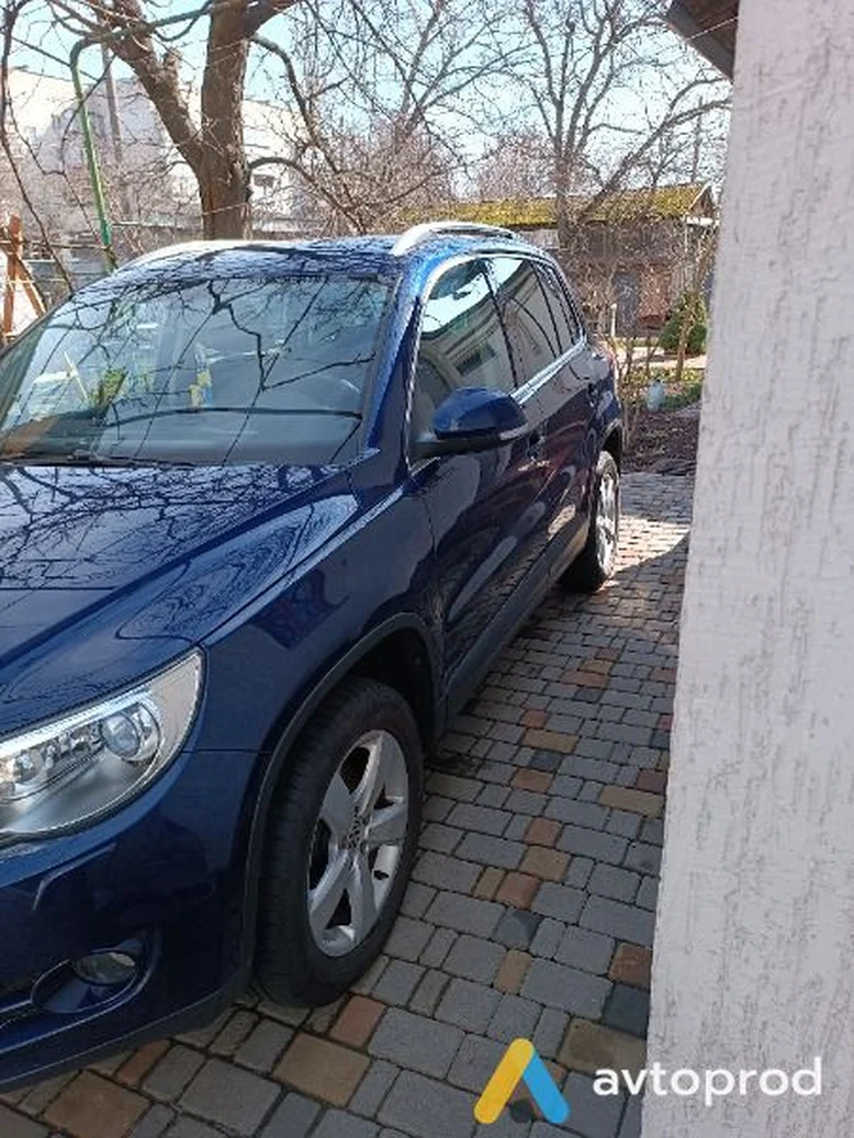 Фото 4 - Volkswagen Tiguan 2010
