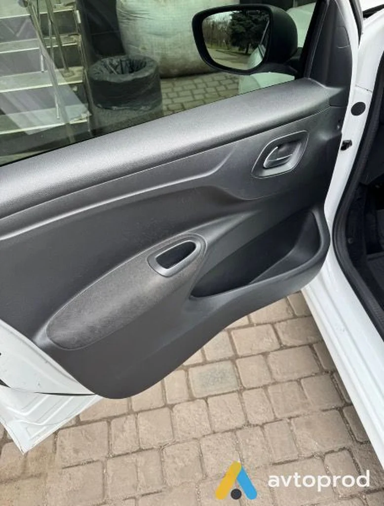 Фото 4 - Peugeot 301 2016