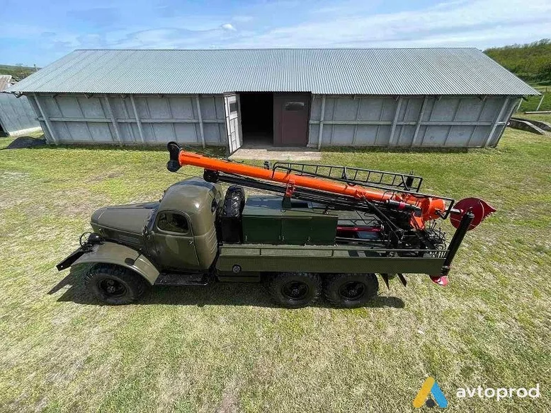 Фото 3 - ZIL 117 1990