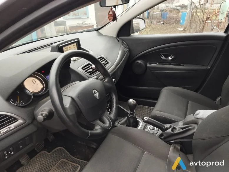 Фото 1 - Renault Megane 2013