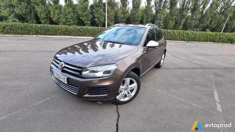 Фото 1 - Volkswagen Touareg 2013
