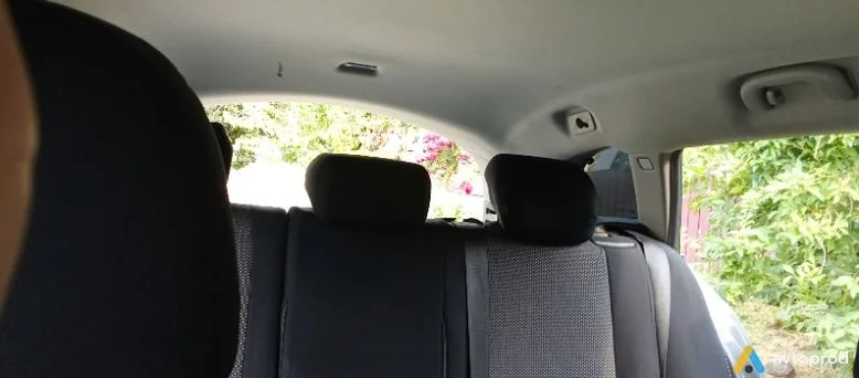 Фото 3 - Opel Insignia 2011