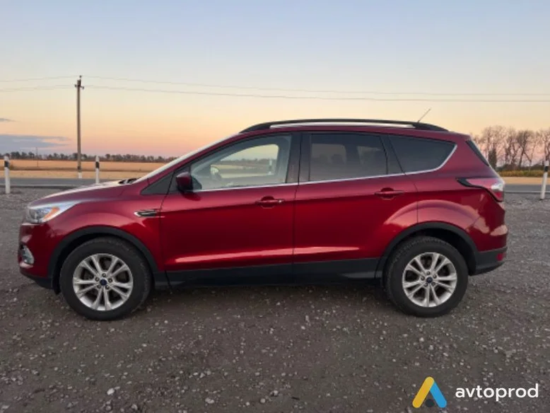 Фото 2 - Ford Escape 2017