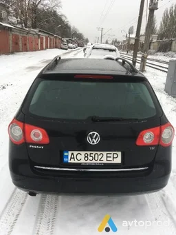 Фото 3 - Volkswagen Passat 2010
