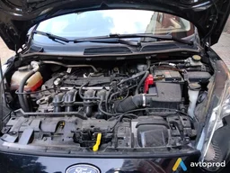 Фото 3 - Ford Fiesta 2015