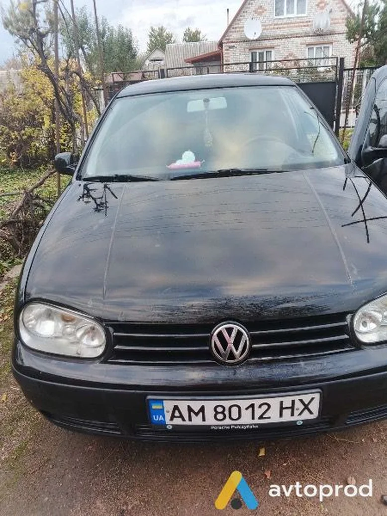 Фото 1 - Volkswagen Golf 2000